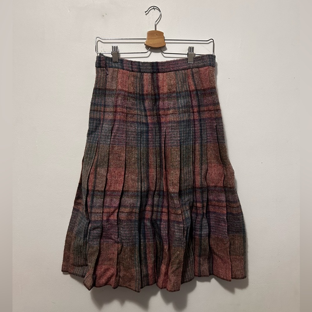 pink/purple vintage wool skirt